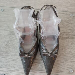 Jacqueline Ferrar Croc-Embossed Gray Heels